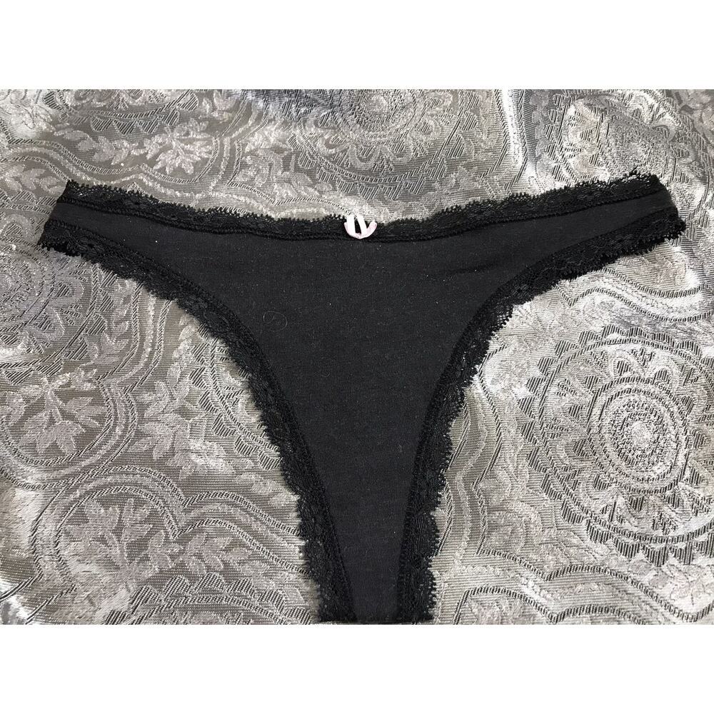 Victoria's Secret VTG 2011 Black Lace Cotton Low Rise Thong Panties XS Glitter